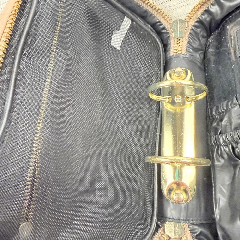 Trish McEvoy Light Beige Cream Reptile Skin Makeup Planner Travel Toiletries - Picture 6 of 7